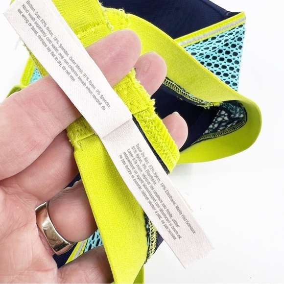 ✅ On Gossamer Active Uplift Push Up Plunge Bra 36D - Picture 7 of 8